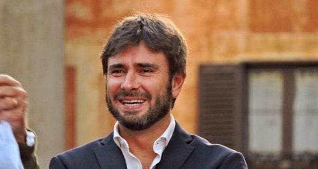 Di Battista: se cade governo mi candido