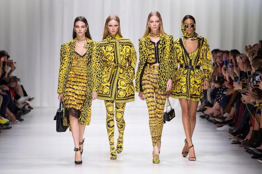 “Versace in vendita a gruppo Usa per 2 miliardi”