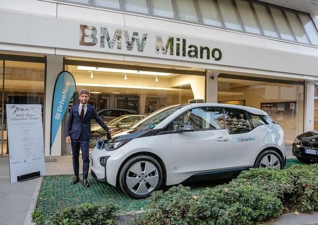 A Milano carsharing DriveNow gratis per abbonati annuali ATM