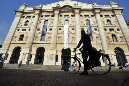 Borsa Milano cede (-0,12%) malgrado Fca